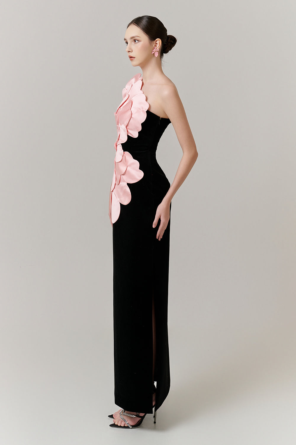 Vera Asymmetric Neck Applique Maxi Dress