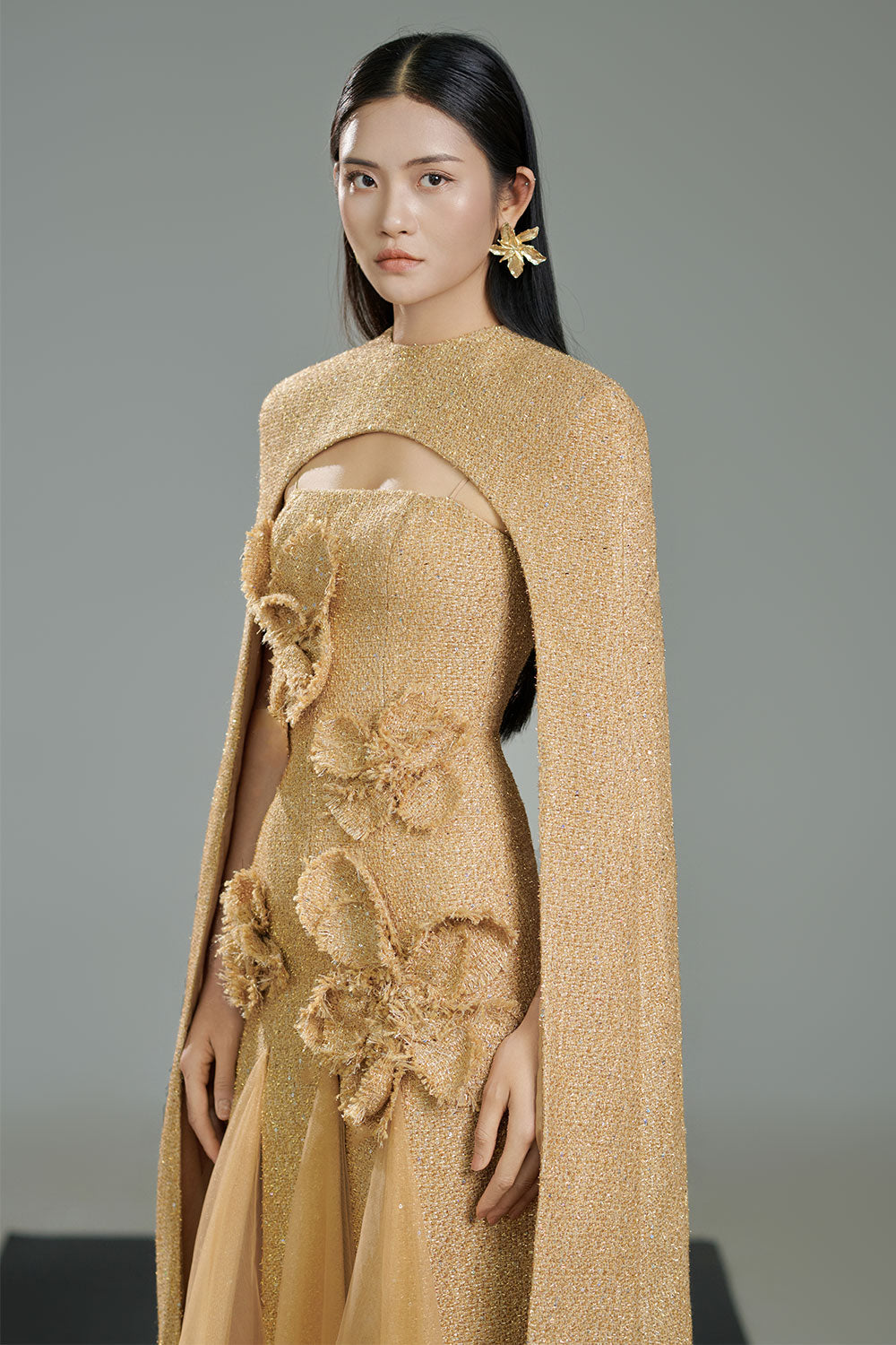 Damari Cape Flower Applique Polyester Midi Set