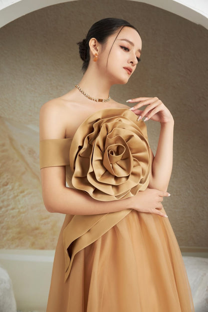 Blunt Off-Shoulder Dress 