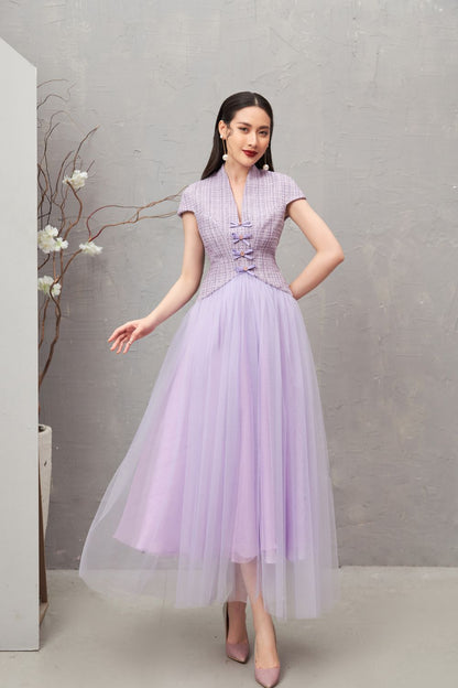 Nomi V-Neck Midi Dress 