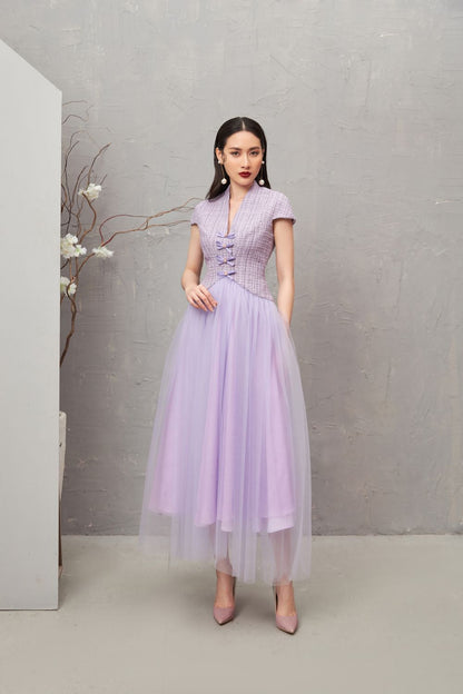 Nomi V-Neck Midi Dress 
