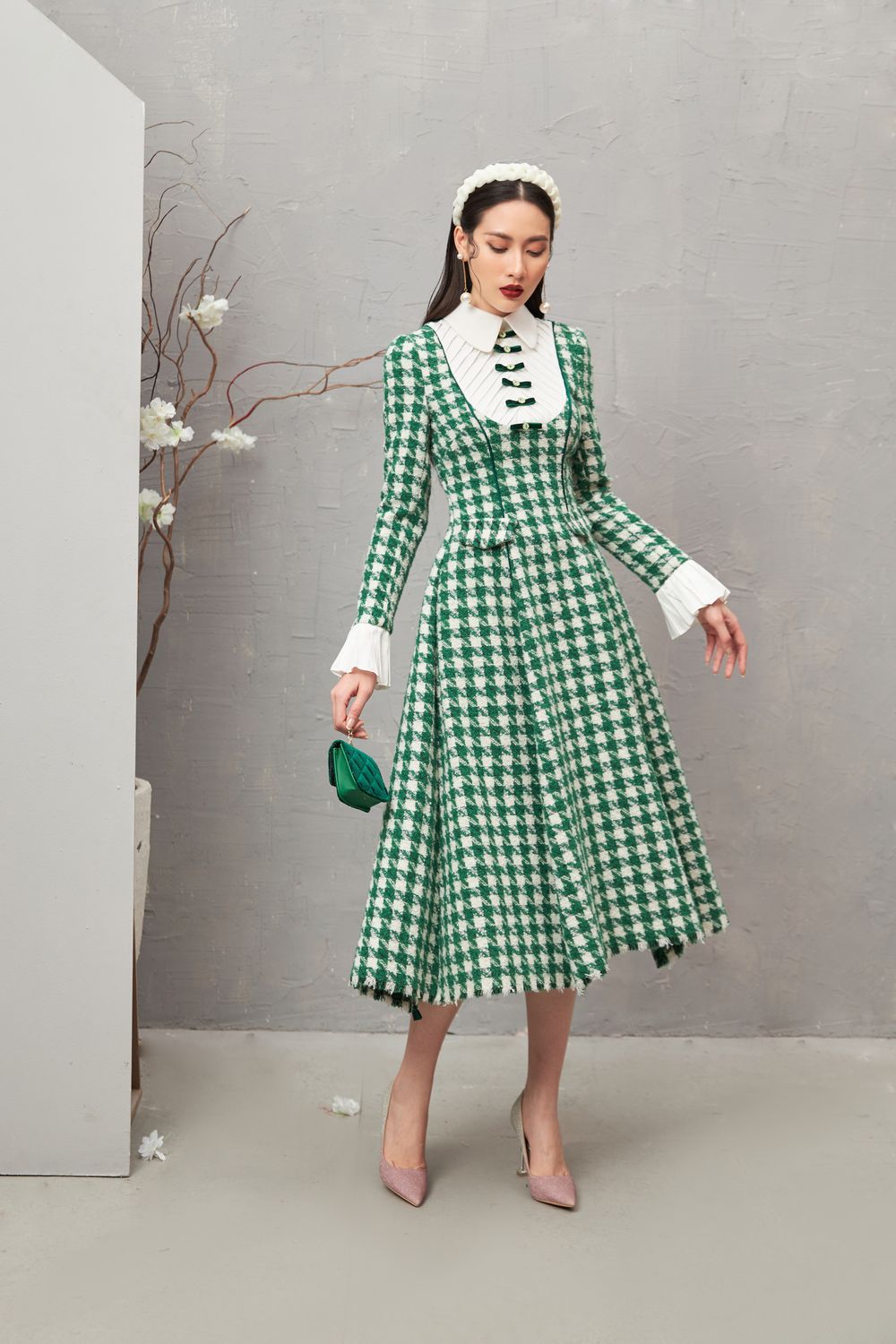 Ratih Long Sleeves Tweed Dress 